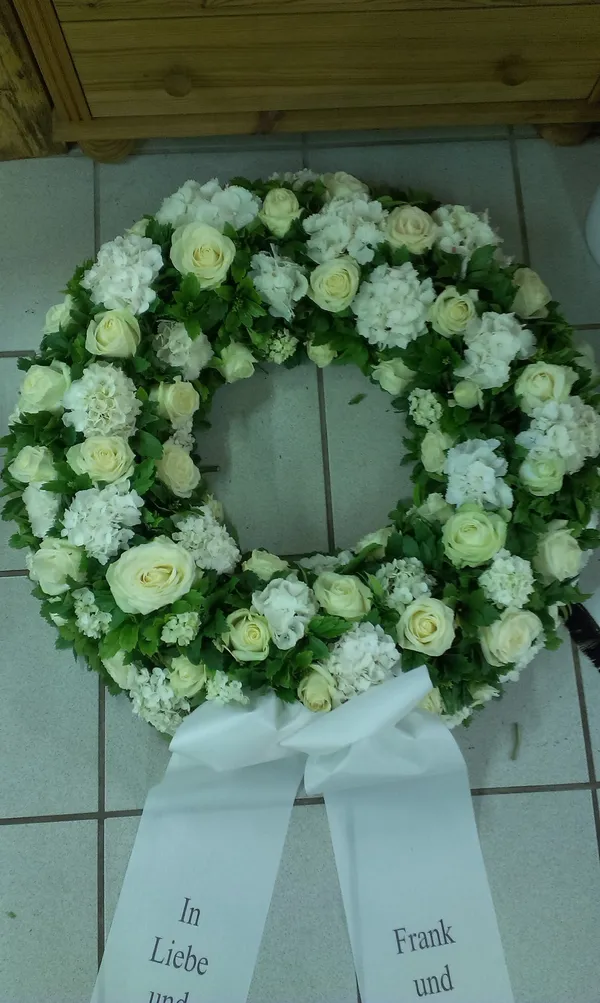 Urnenschmuck von Blumen Holdack – Bild 21