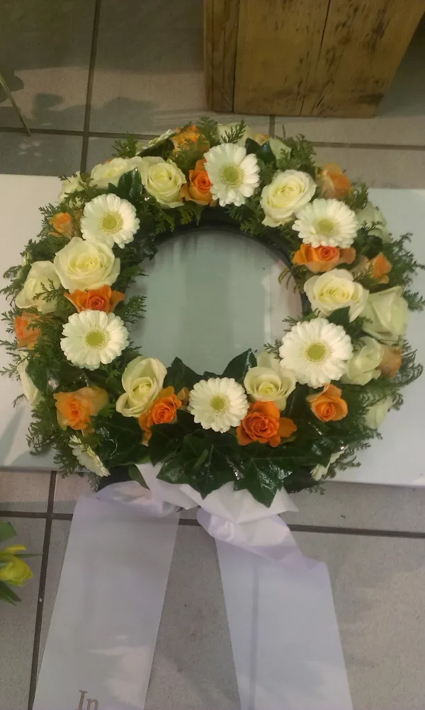 Urnenschmuck von Blumen Holdack – Bild 18