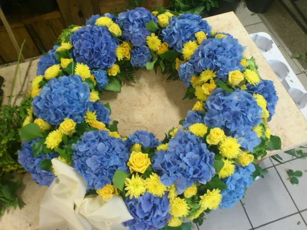Urnenschmuck von Blumen Holdack – Bild 14
