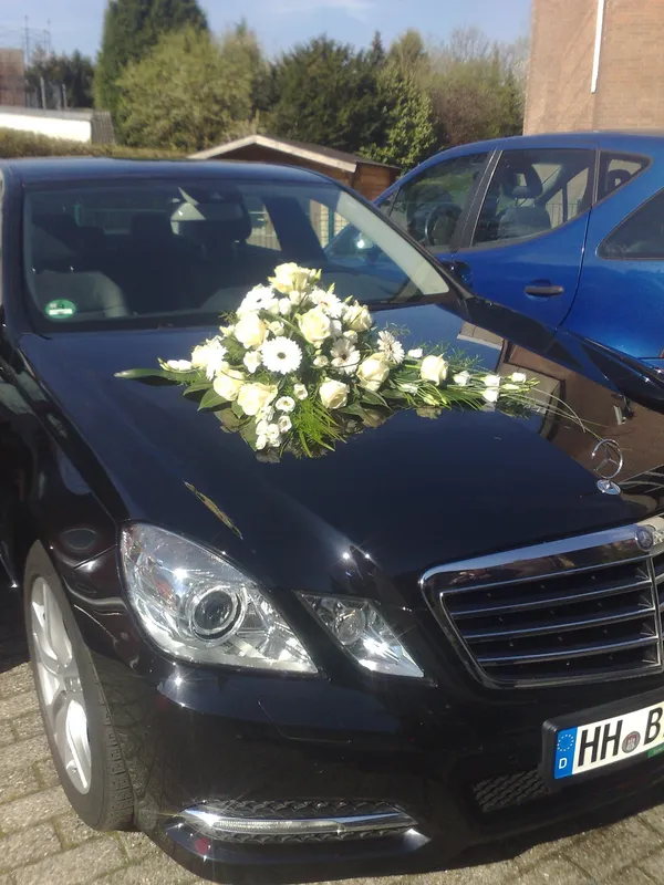 Autoschmuck von Blumen Holdack – Bild 11