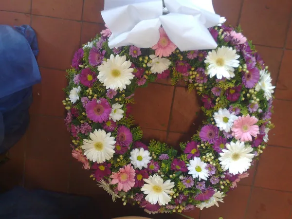Kränze von Blumen Holdack – Bild 15