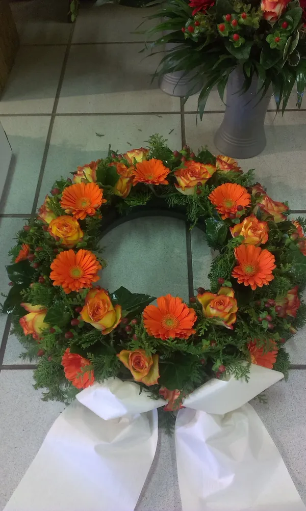 Urnenschmuck von Blumen Holdack – Bild 19