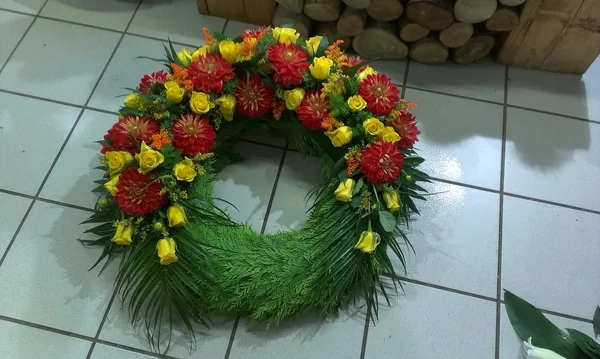 Kränze von Blumen Holdack – Bild 35