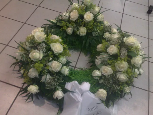 Kränze von Blumen Holdack – Bild 22