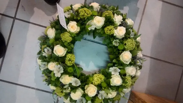 Kränze von Blumen Holdack – Bild 41