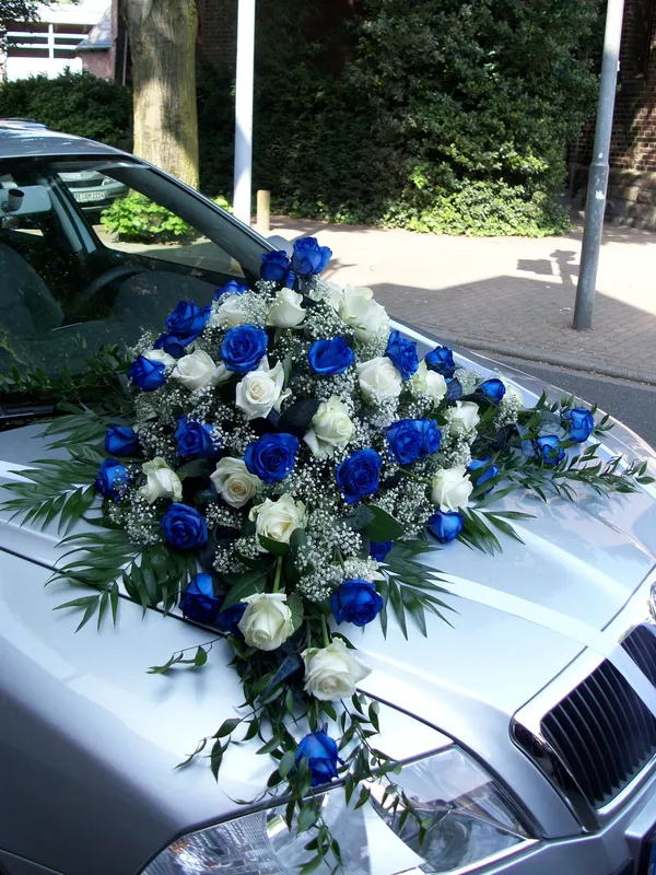Autoschmuck von Blumen Holdack – Bild 2
