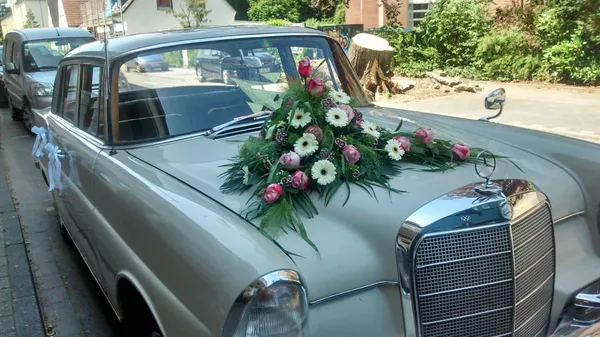Autoschmuck von Blumen Holdack – Bild 23