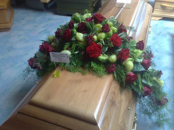 Sargschmuck von Blumen Holdack – Bild 6